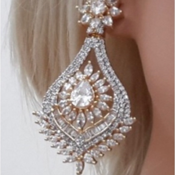 NWT Cubic Zirconia Drop Earrings - Picture 3 of 7